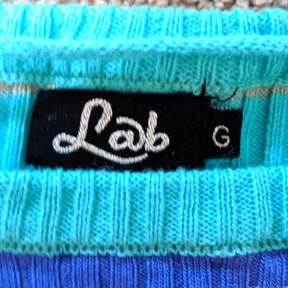 Lab sweater - Picture 2 of 3